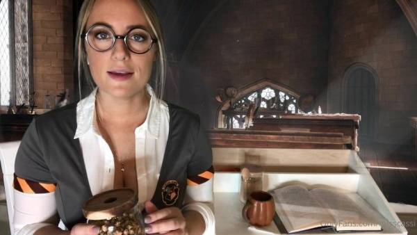 Miss Cassi ASMR - Harry Potter Cosplay on leakfanatic.com