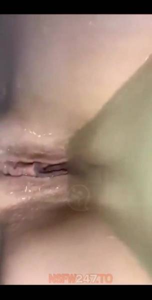 Justaquariusx bathtub pussy teasing snapchat premium xxx porn videos on leakfanatic.com