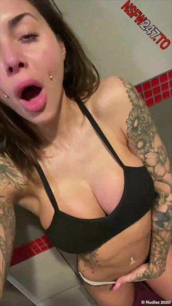Dakota James pleasure after gym snapchat premium 2021/02/16 porn videos on leakfanatic.com