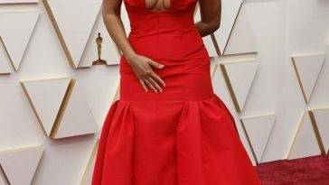 Tracee Ellis Ross Shows Off Her Tits at the 94th Annual Academy Awards on leakfanatic.com