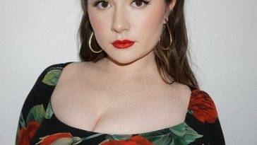 Emma Kenney Sexy on leakfanatic.com