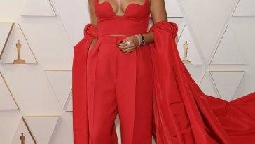 Ariana DeBose Looks Hot in Red at the 94th Annual Academy Awards on leakfanatic.com