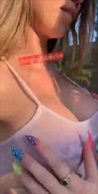 Morgan Lux girls tease snapchat premium xxx porn videos on leakfanatic.com