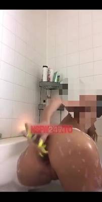 Gibson Reign dildo anal masturbating bathtub show snapchat premium xxx porn videos on leakfanatic.com