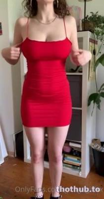 Gringagirlxx red dress on leakfanatic.com