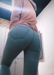 Hot girl teasing in her tight jeans on snapchat on leakfanatic.com