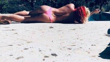 Britney Spears Sexy & Topless (6 Pics + Video) on leakfanatic.com