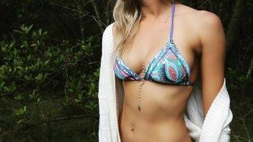 Lindsey Bell Bikini Pictures with Nipple Pokies (9 pics) on leakfanatic.com