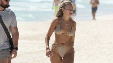Molly-Mae Hague Shows Off Her Sexy Bikini Body on the Beach in Mexico - Mexico on leakfanatic.com