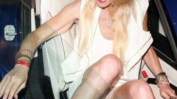 Tara Reid Upskirt on leakfanatic.com