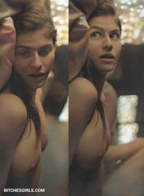 Alexandra Daddario Nudes - Nipple & Pussy Slips on leakfanatic.com