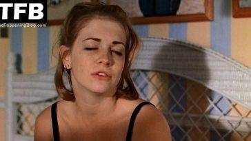 Melissa Joan Hart Sexy (4 Pics) on leakfanatic.com