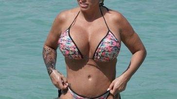 Katie Price Shows Off Her Sexy Boobs on the Beach in Thailand - Thailand on leakfanatic.com