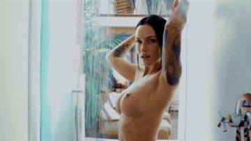 Kayla Lauren Nude Shower Video  on leakfanatic.com