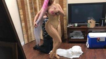 Nicki Minaj Topless on leakfanatic.com