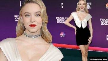 Sydney Sweeney Takes the Plunge in a Very Low-Cut B&W Mini Dress at People 19s Choice Awards on leakfanatic.com