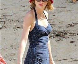 Taylor Swift Shows Off Her Engorged Vaginal Mound In A Swimsuit on leakfanatic.com