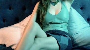 Katharine Isabelle Nude & Sexy Collection on leakfanatic.com