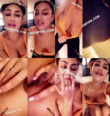 Gwen Singer hard cum play snapchat premium 2019/11/12 on leakfanatic.com