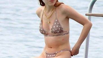 Phoebe Dynevor Looks Sensational Wearing a Tiny Bikini on the Beach in Barbados - Barbados on leakfanatic.com