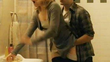 Elizabeth Banks Nude Butt & Sex In The Bathroom From 'The Details' Movie on leakfanatic.com