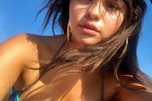 Selena Gomez Bikini Boobs On A Boat on leakfanatic.com