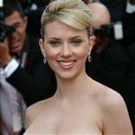 Scarlett Johansson Shows Up At The Oscars Topless on leakfanatic.com