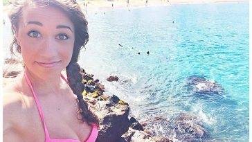 Colleen Ballinger Best Bikini and Cleavage Photos (19 pics) on leakfanatic.com