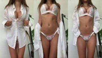 Sophie Mudd Nude Lingerie Striptease Video Leaked on leakfanatic.com