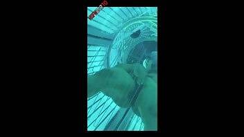 Dakota James Mirror on the bottom of the tanning bed !! Had to play with my pussy it was so hot s... on leakfanatic.com