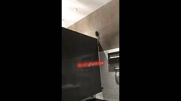 Lana Banks public toilet standing masturbation snapchat premium porn videos on leakfanatic.com