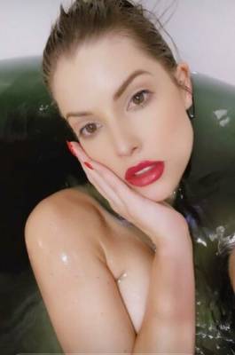 Amanda Cerny Nude Onlyfans Bath Set Leaked on leakfanatic.com