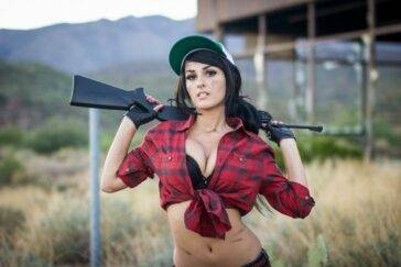 SSSniperWolf Sexy Cosplay Pictures on leakfanatic.com