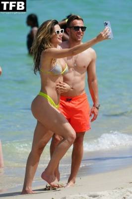 Arthur Melo Enjoys a Beach Day with Carolina Miarelli on leakfanatic.com