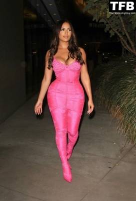 Chaney Jones Steps Out with Friends Amid Recent Kanye West Break Up Rumors on leakfanatic.com