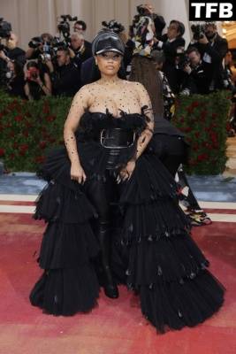 Nicki Minaj Displays Her Huge Boobs at The 2022 Met Gala in NYC on leakfanatic.com