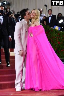 Nicola Peltz Looks Sexy in Pink at The 2022 Met Gala in NYC on leakfanatic.com