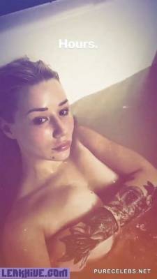  Iggy Azalea Sexy Topless Selfie Photo on leakfanatic.com
