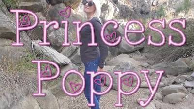 Princess poppy outdoor fucking cum swallowers blowjob outdoors XXX porn videos on leakfanatic.com