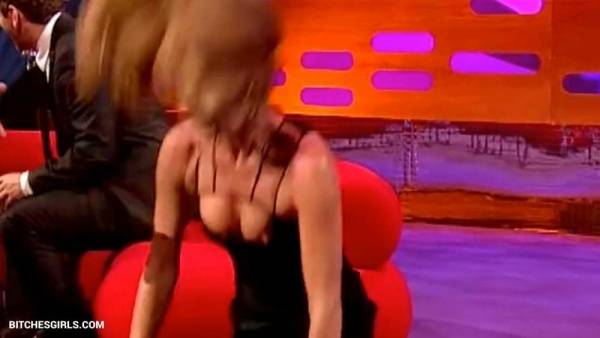 Amanda Holden Nude Celeb - Noholdenback Nude Celebrities on leakfanatic.com