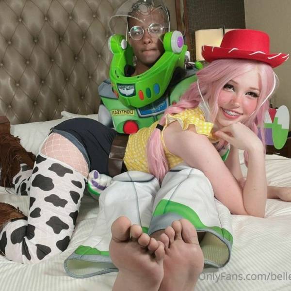 Belle Delphine Twomad Buzz Lightyear  Photos  - Britain on leakfanatic.com