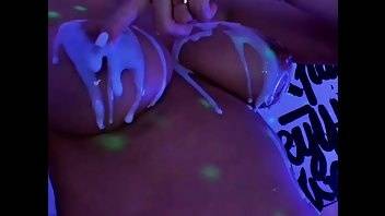 Anaariana MFC creamy tits & nude pussy cam videos on leakfanatic.com