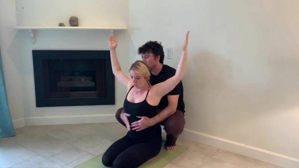 Stepson helps stepmom with yoga and stretches her pussy (2)1 4 on leakfanatic.com