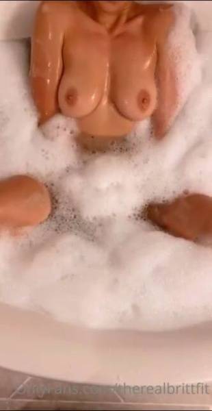 Therealbrittfit Nude Bubble Bath  Video on leakfanatic.com