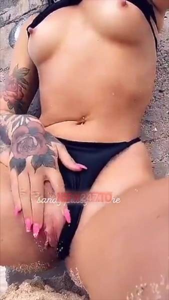 Madeleine Ivyy boobs & pussy flashing on public beach snapchat premium xxx porn videos on leakfanatic.com