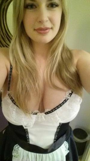 Big assed blonde amateur Danielle takes candid selfies all around the world on leakfanatic.com