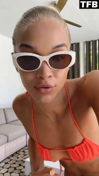 Jasmine Sanders Shows Off Her Sexy Bikini Body (10 Photos + Video) on leakfanatic.com