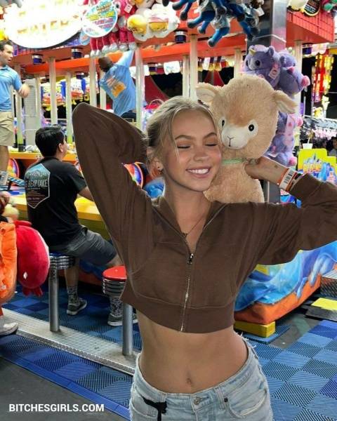 Jordyn Jones Celeb  Tits - Latest Ass Photos on leakfanatic.com