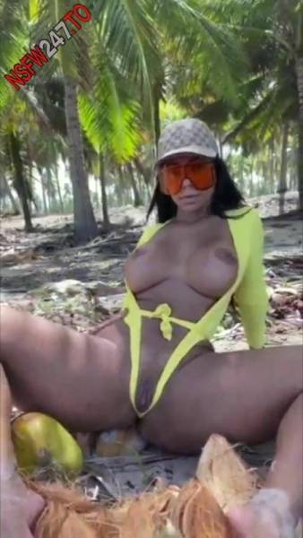 Valentina Ferraz outdoor naked onlyfans porn videos on leakfanatic.com