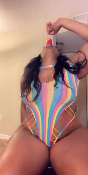 Anisasothick this is for the freaks that like to get high be xxx onlyfans porn videos on leakfanatic.com